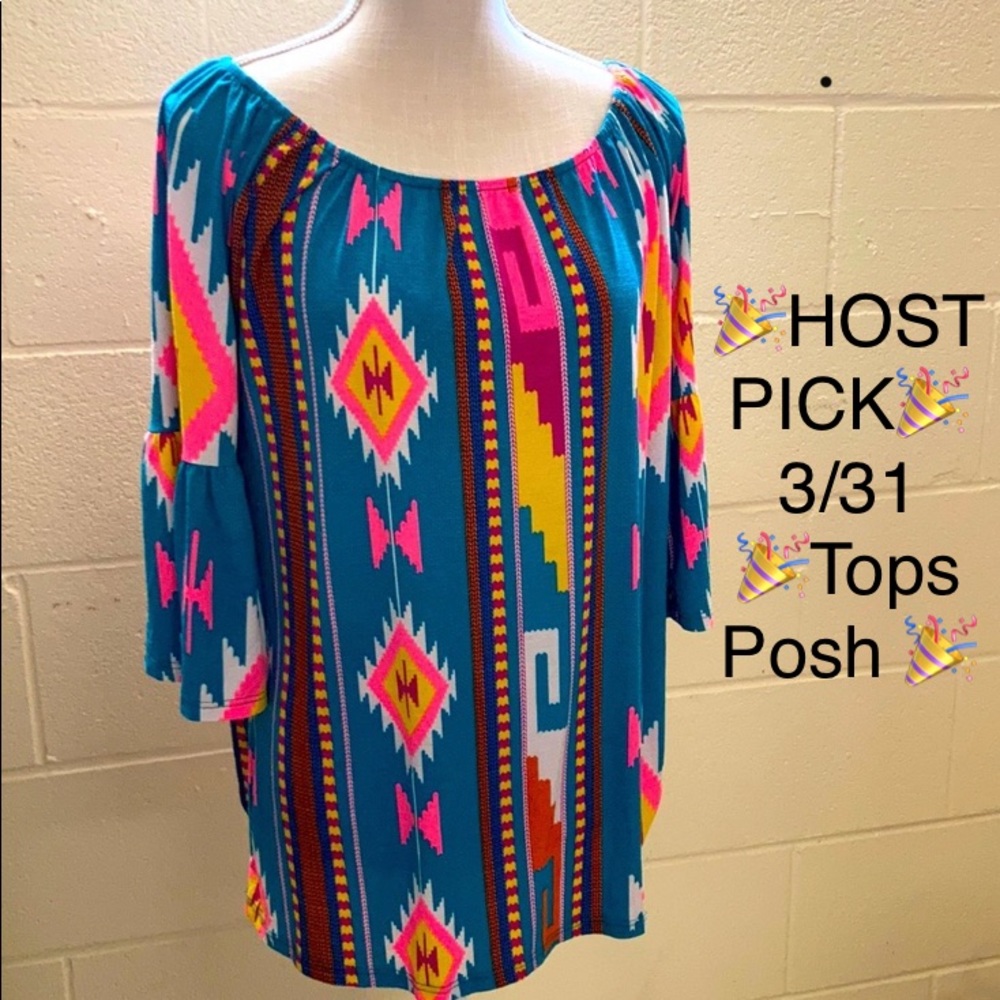 🎉HP🎉 Lily pad Ladies Southwest Pattern Top